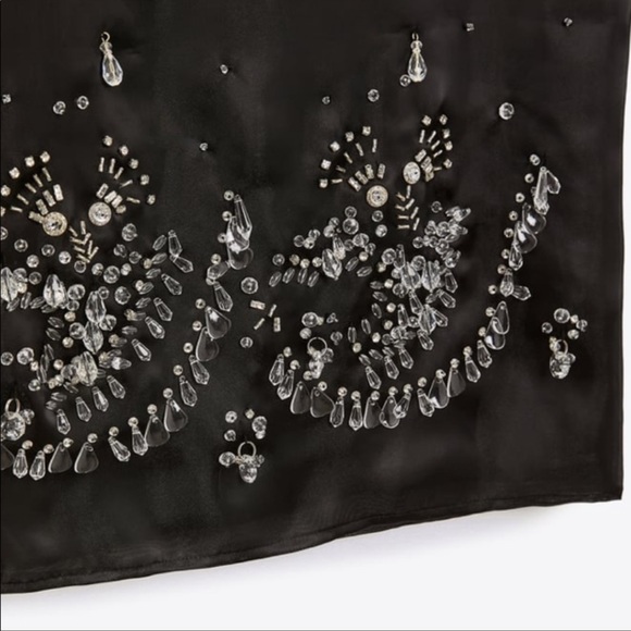 Zara satin effect skirt with crystals - Picture 5 of 6